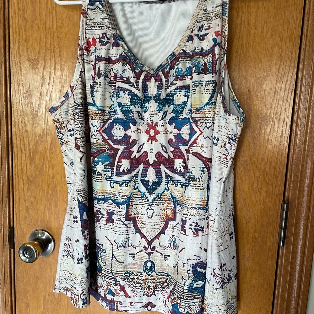 SHEIN Graphic Sleeveless Tank Top